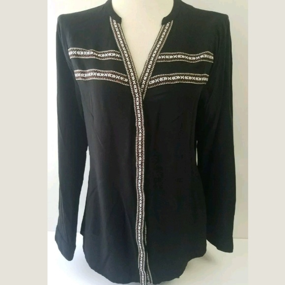 BKE Tops - BKE Buckle Flowy Button Front Top Blouse Medium BKE Tops - BKE Buckle Flowy Button Front Top Blouse Medium
